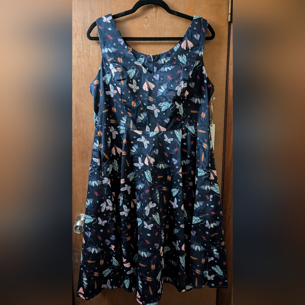 Navy Blue With Bugs Sleeveless V-Neck Midi Sundress for Wedding Guest